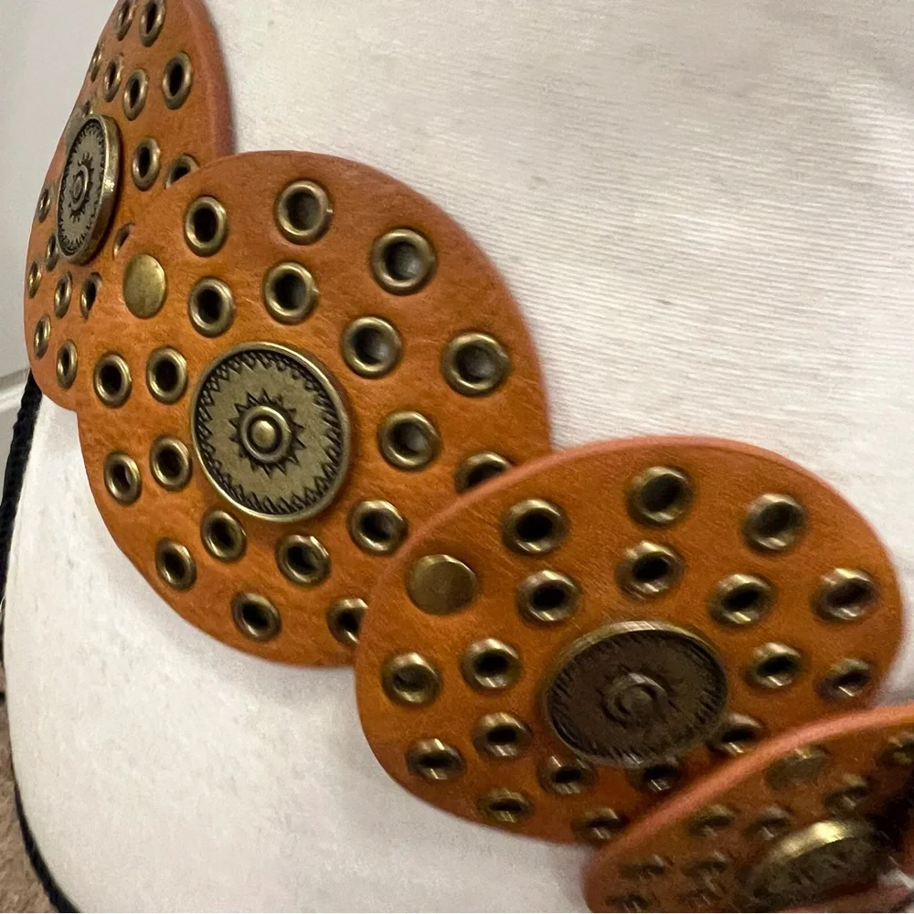 Concho Grommet Disc Belt Vince Camuto. NWOT